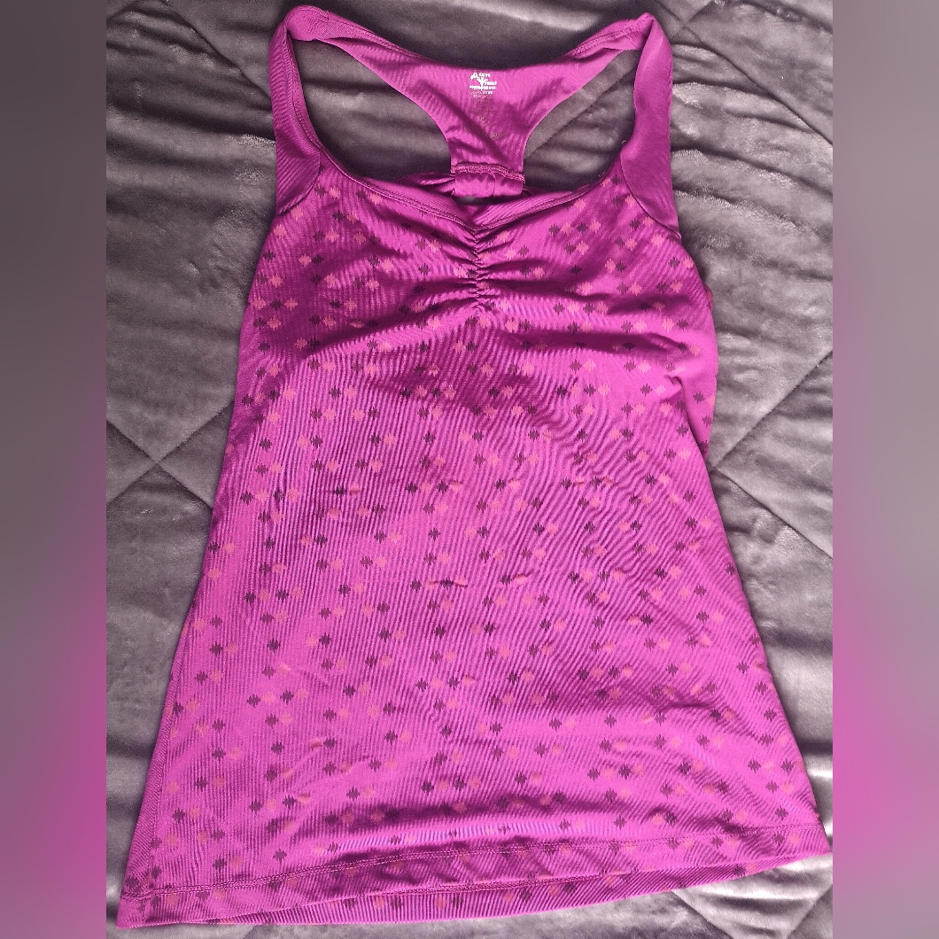 Active Trend Performance Top.